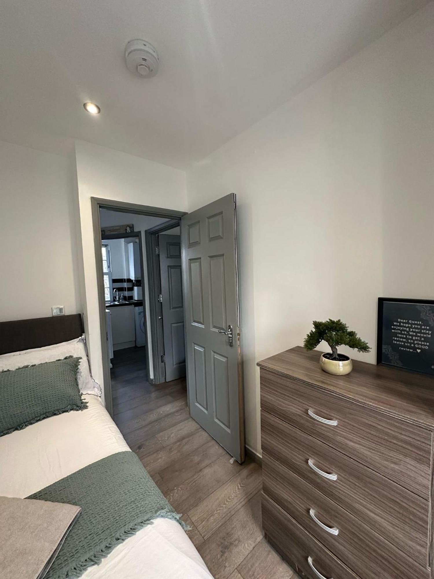 "Euston Comfort" 3 Bedroom Flat In Kings Cross, St Pancras!!!!118B ロンドン エクステリア 写真